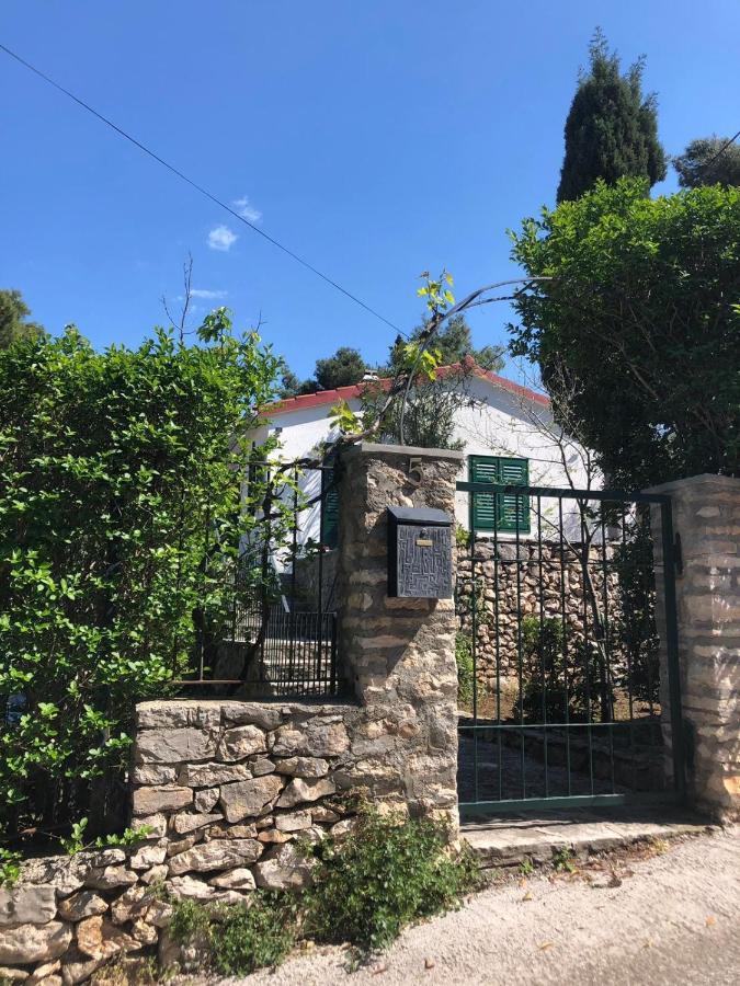 Holiday Home Pavarotti Supetar Exterior foto