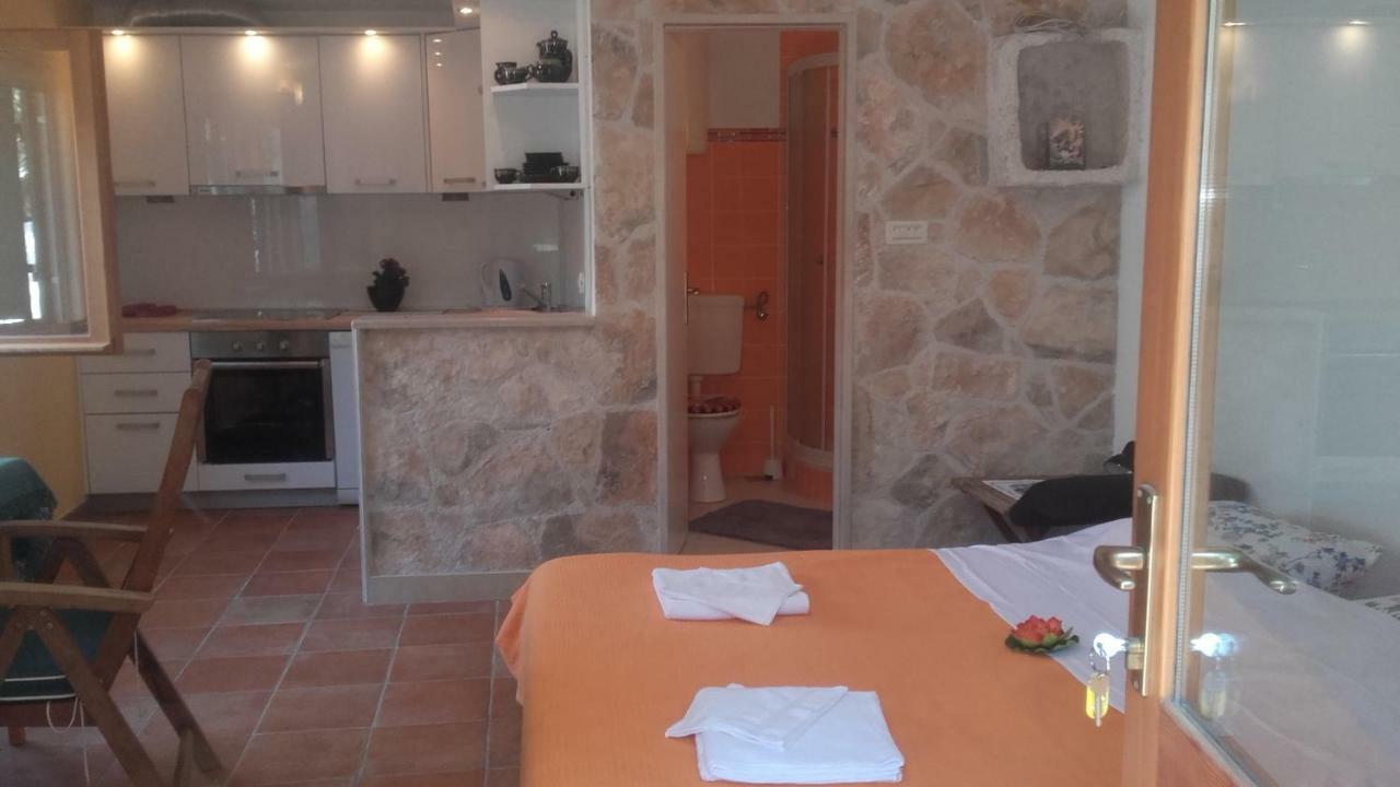 Holiday Home Pavarotti Supetar Exterior foto